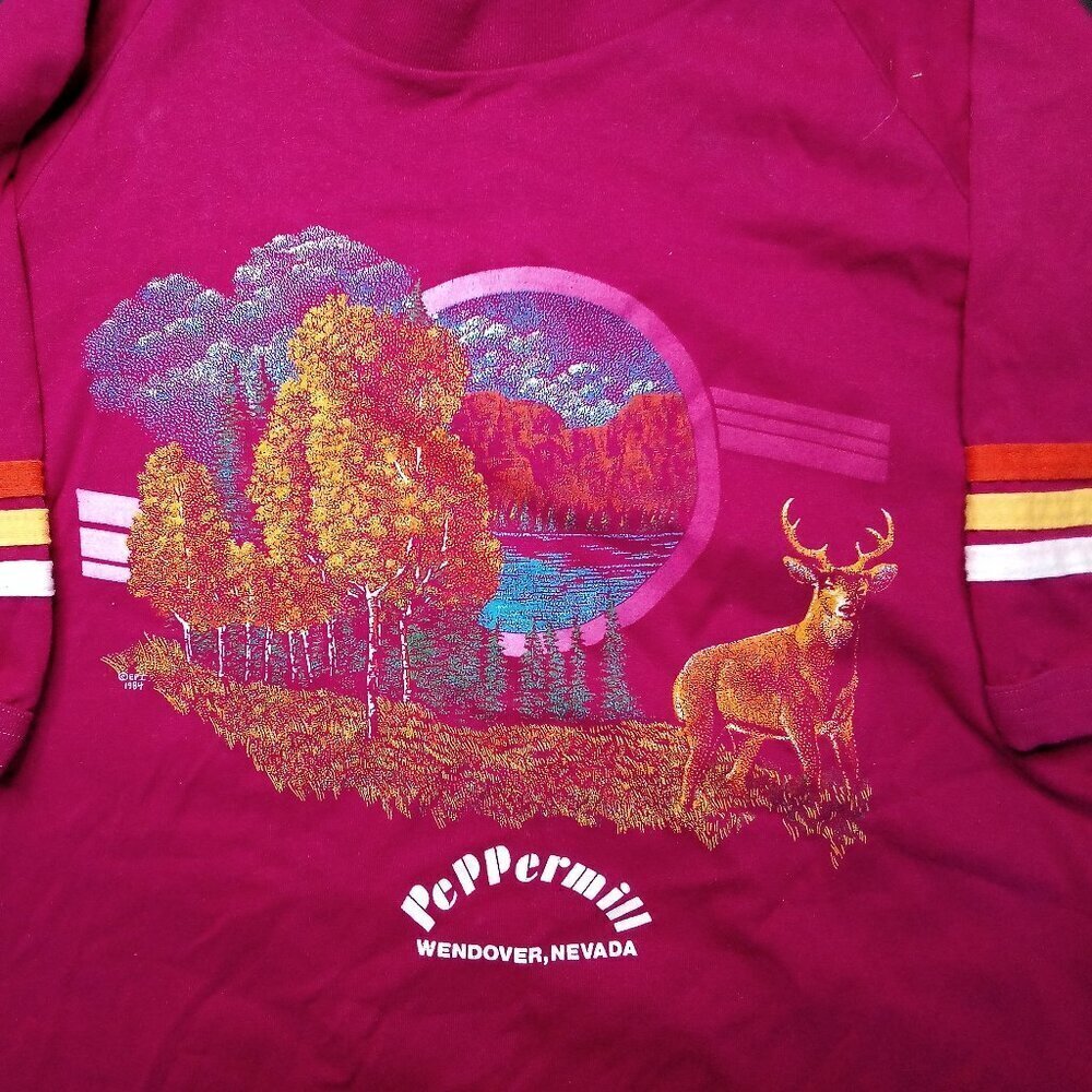 Vintage 80s Deer Buck Peppermill Wendover Nevada Raglan T-Shirt